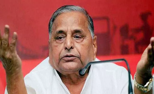 BJP Leader Controversial Comments On Mulayam Singh Yadav - Sakshi