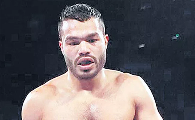 Vikas Krishan to fight Noah Kidd in second pro bout - Sakshi