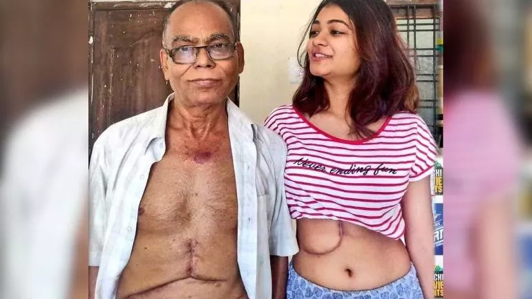 Harsh Goenka Tweet on Kolkata Teenager Donating Liver To Her Father - Sakshi