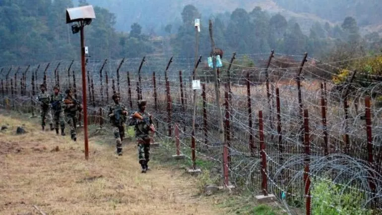 Govt shuts down cross-LoC trade with Pak-occupied Jammu & Kashmir - Sakshi