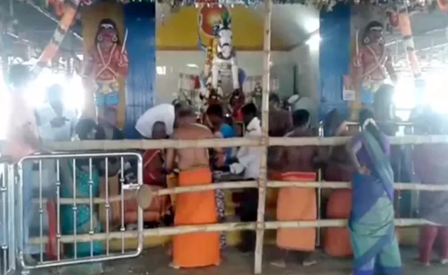 Seven Devotees Died In Stampede At Trichy Temple - Sakshi