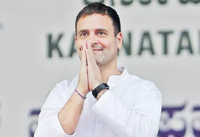 Rahul Gandhi apologized in Supreme Court - Sakshi