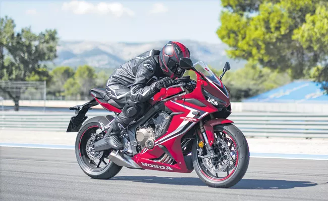 Honda Motorcycle and Scooter India launches sports bike CBR650R priced at Rs 7.7 lakh - Sakshi