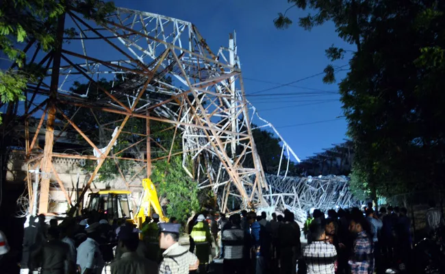 LB Stadium Flood Light Tower Colopus And Rains In Telangana - Sakshi