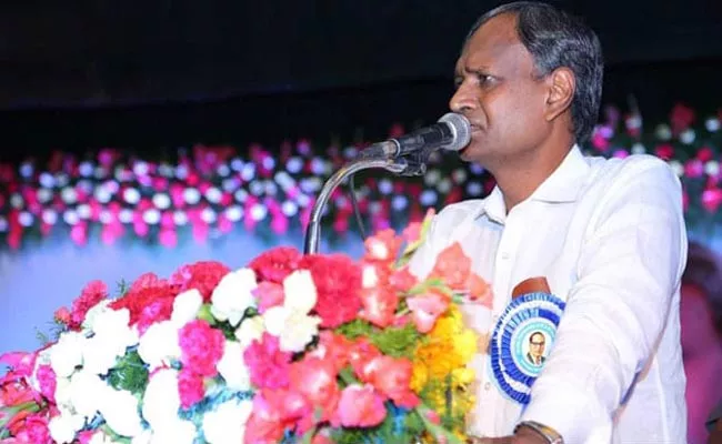 BJP Udit Raj Said Rahul Gandhi And Arvind Kejriwal Had Warned Me - Sakshi