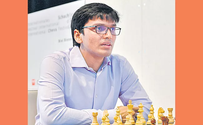 Fourth consecutive win in Harikrishna account - Sakshi