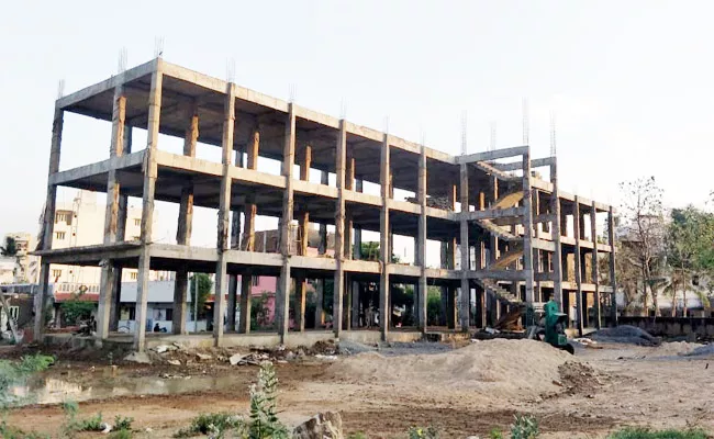 Adarsha School Place Lease to Shopping Complex in Gajuwaka - Sakshi