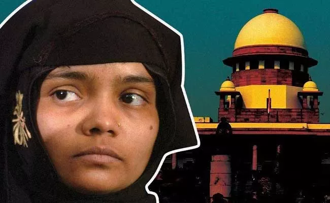 Supreme Court Say pay Compensation To Bilkis Bano - Sakshi