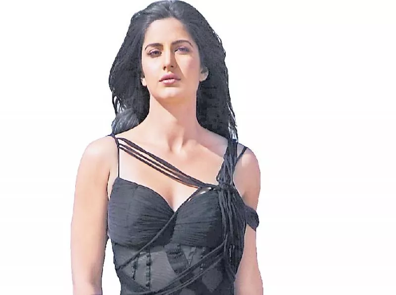 Katrina Kaif to star in the PT Usha biopic - Sakshi