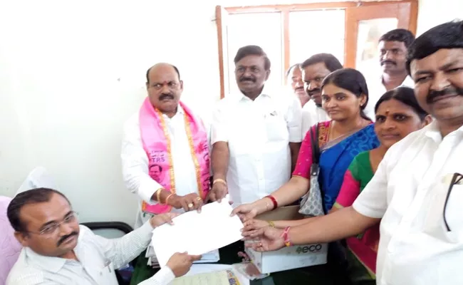 ZPTC And MPTC Phase Election Nominations Ends In Telangana - Sakshi