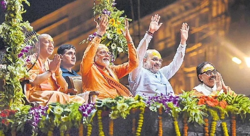 Narendra Modi Mega Roadshow in Varanasi - Sakshi