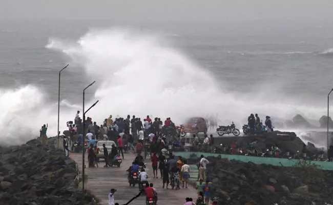 Phani Cyclone Strongly Formed In Bay Of Bengal - Sakshi