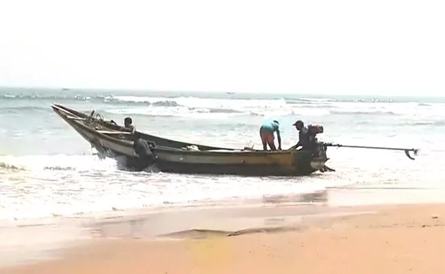 Cyclone Phani Strongly Moves In Bay Of Bengal - Sakshi