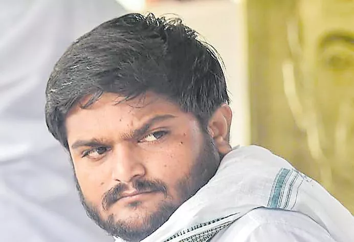 SC refuses urgent hearing of Hardik Patel's plea - Sakshi