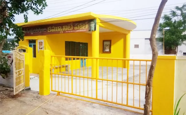 TDP Leaders Code Violations in Visakhapatnam - Sakshi