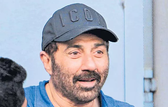 Sunny Deol declares assets worth Rs 87 cr - Sakshi