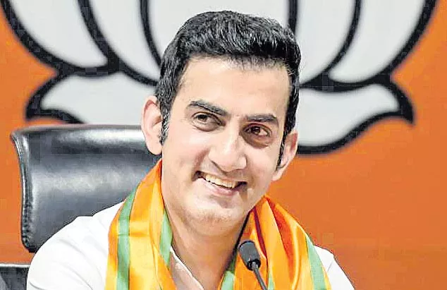 Gautam Gambhir hits back at AAP's allegation on voter IDs - Sakshi