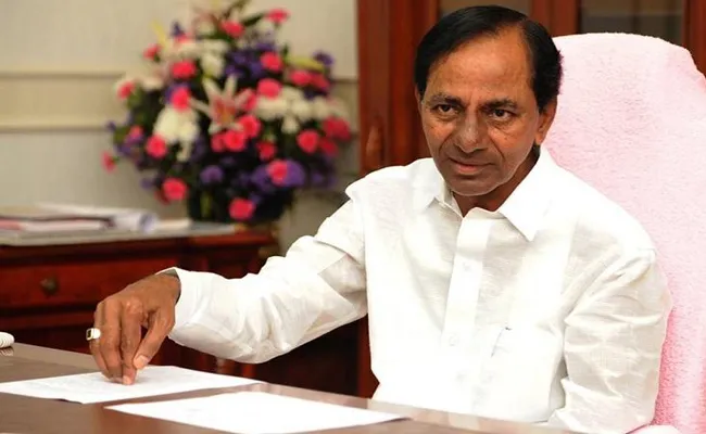 Telangana CM KCR Review Meeting With Officers In Hyderabad On Kaleshwaram Project - Sakshi