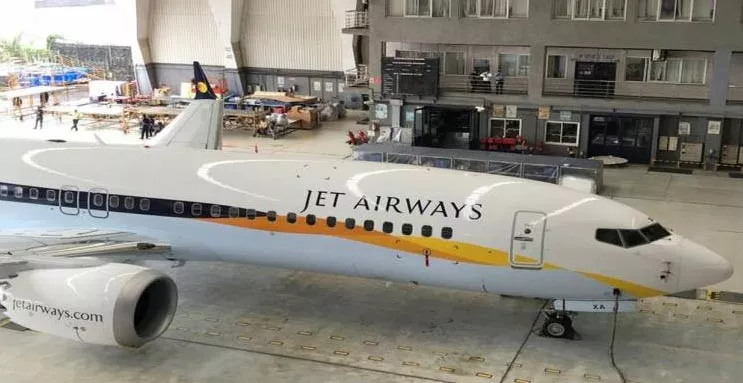  Jet airways Staff offers to take over Jet Airways - Sakshi