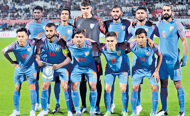 More Than 250 Applicants for Indian Football team Coach job - Sakshi