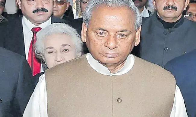 President Forwards EC Complaint File to Centre on Rajasthan Governor Kalyan Singh - Sakshi