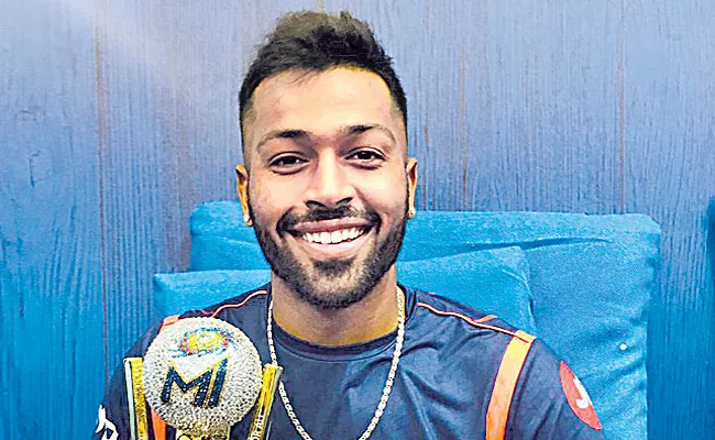  Hardik Pandya Heroics in Mumbai Indians Victory - Sakshi