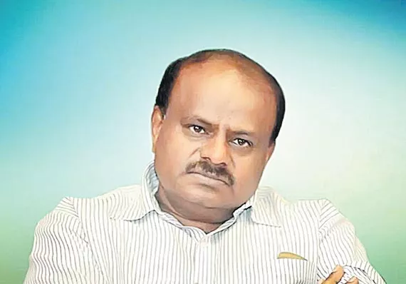 Kumaraswamy lashes out at Congress - Sakshi