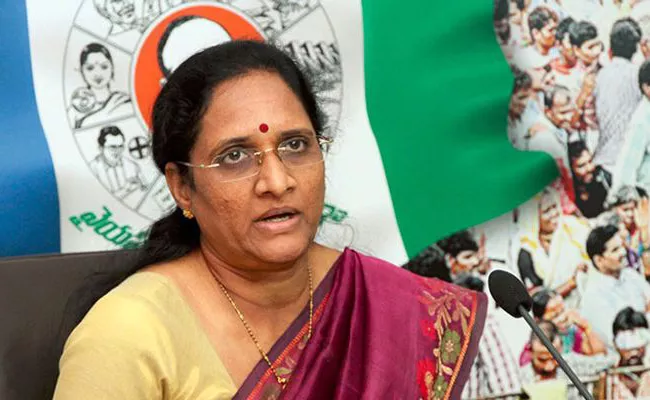 YSRCP Leader Vasireddy Padma Praises YSRCP Manifesto - Sakshi