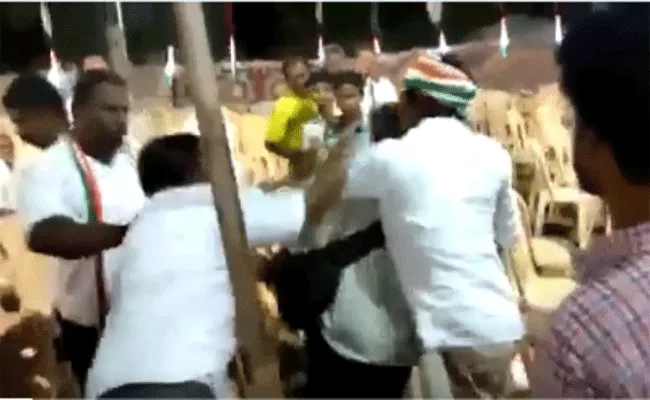 Congress Workers Beat Up Journalist For Taking Photos Of Empty Chairs At Party Meeting In Tamil Nadu - Sakshi