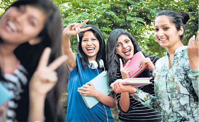 17 Percent Reservation For Women In IIT - Sakshi