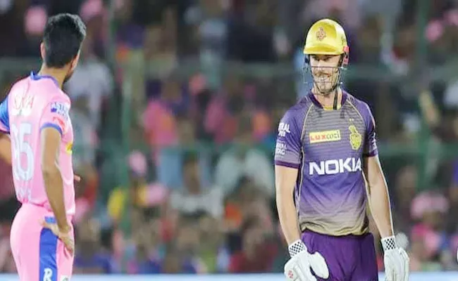 Netizens Surprised When Ball Hits Stumps But Bails Don't Come Off In RR VS KKR Match - Sakshi