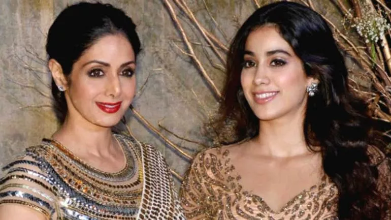 Janhvi Kapoor Recalls Huge Fight With Mom Sridevi - Sakshi