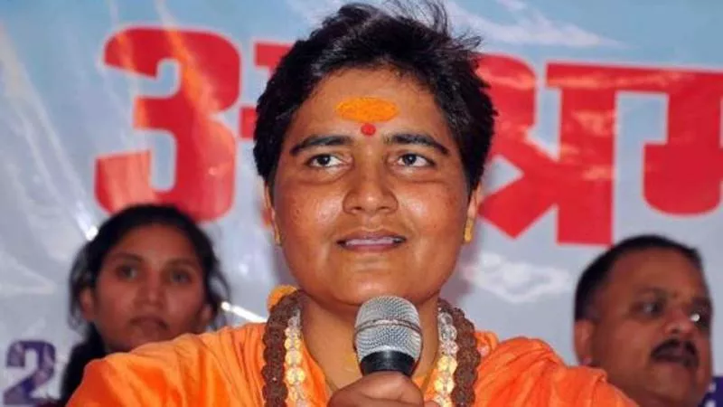 EC bans Pragya Thakur for 72 Hours for Appealing Votes on ReligiousLines - Sakshi