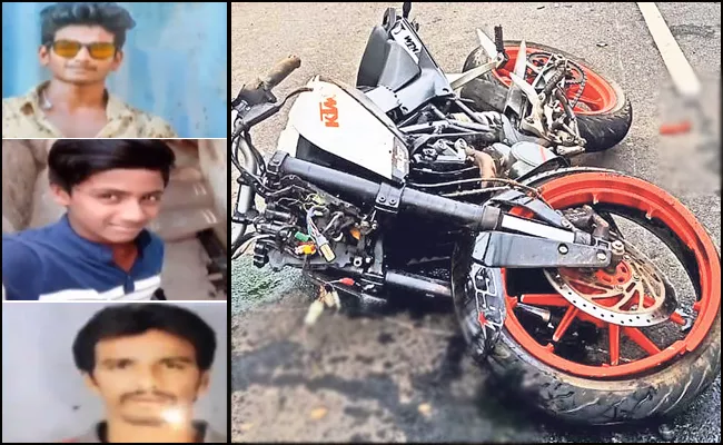 Three Killed In Bike Racing Accident Near Srikakulam - Sakshi