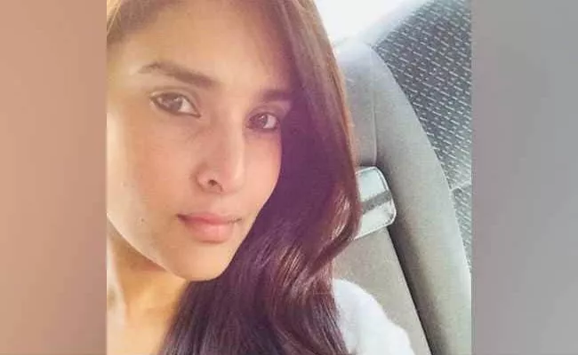 Divya Spandana Slams PM Modi And Asks Why Modi Take Canadian Citizen On INS Sumithra - Sakshi