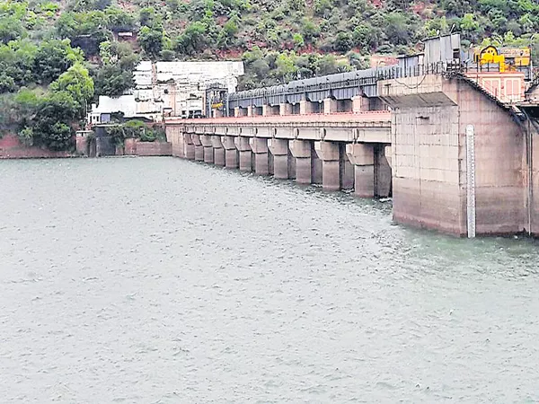 Srisailam reserves for mission bhageeratha - Sakshi