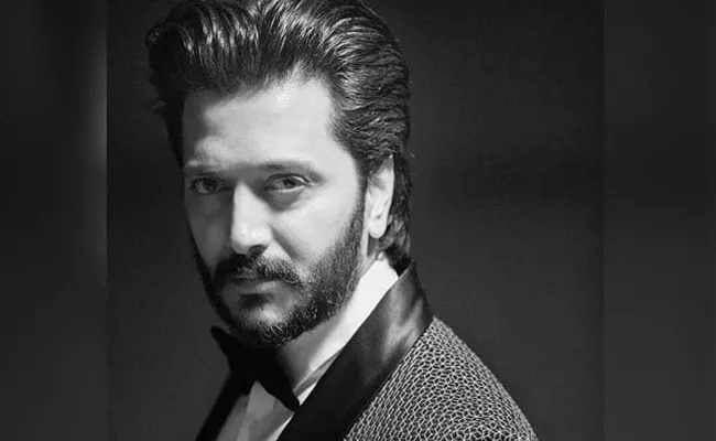 Actor Riteish Deshmukh Hits Back At Minister Piyush Goyal - Sakshi