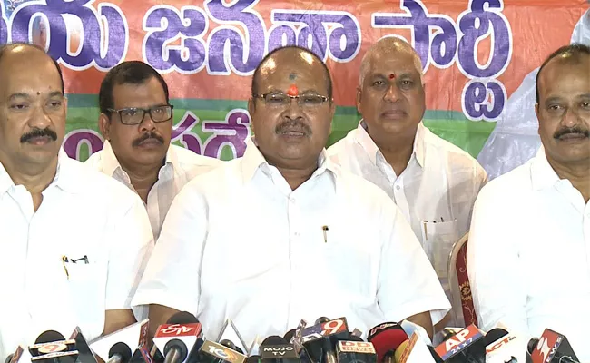 BJP AP President Kanna Laxmi Narayana Slams Mamatha Benarjee And Chandrababu Naidu In Vijayawada - Sakshi