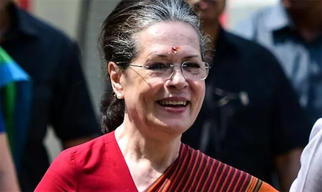 Sonia Gandhi Invite Political Heavyweights - Sakshi