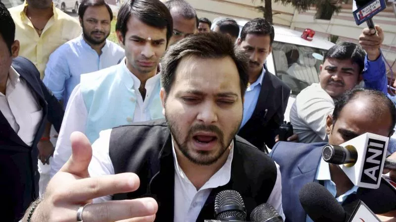 Tejashwi Yadav Questioned Nitish Kumar Where Did That Beautiful Face Go - Sakshi