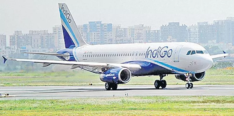 IndiGo promoters Rahul Bhatia, Rakesh Gangwal at loggerheads - Sakshi