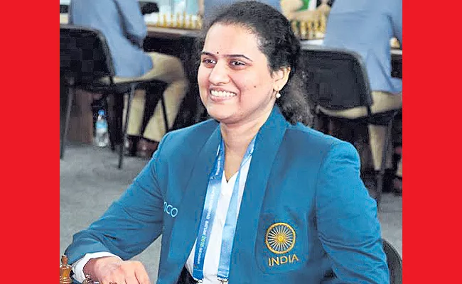 Koneru Humpy reached top place - Sakshi