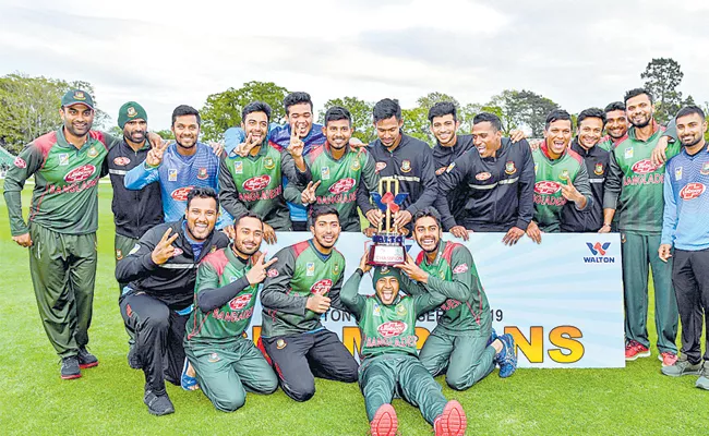 Mosaddek powers Bangladesh to historic tri-series win - Sakshi