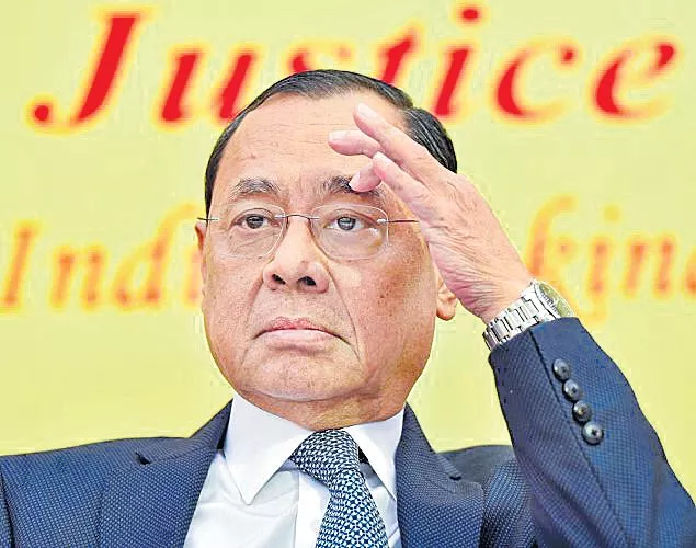 Panel examines CJI Ranjan Gogoi in harassment probe - Sakshi