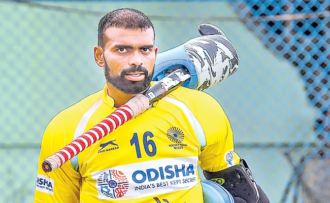 HI recommends Sreejesh for Rajiv Khel Ratna Award - Sakshi