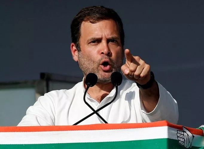 EC issues notice to Rahul Gandhi - Sakshi