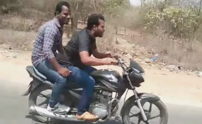 Serial Killer Srinivas Reddy Bike Riding Video Viral - Sakshi