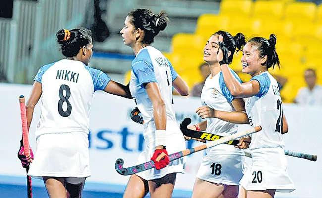 Indian women's Hockey team defeat South Korea 2-1 - Sakshi