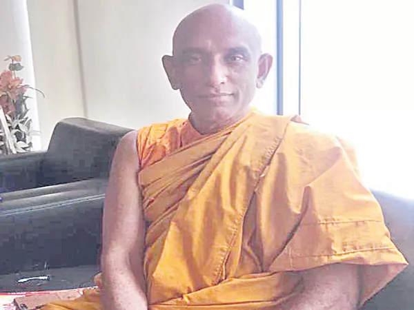 Sakshi Interview With Athuraliye Rathana Thero