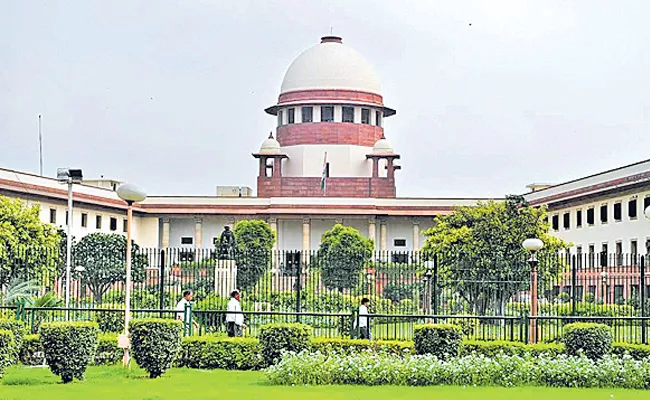 Supreme Court dismisses PIL seeking 100 percent verification of VVPAT slips with EVMs - Sakshi